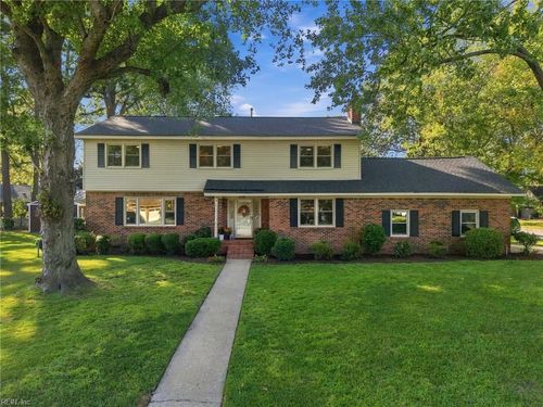 957 Edwin Dr, Virginia Beach, VA, 23464-3068 | Card Image