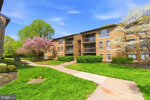 204-561 Florida Ave, HERNDON, VA, 20170-4935 | Card Image