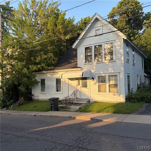 107 Boyd Ave, Syracuse, NY, 13209-2315 | Card Image