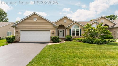 6499 Black Diamond Ln, Lambertville, MI, 48144-9587 | Card Image
