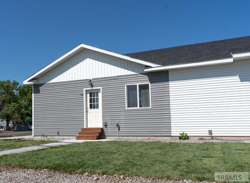 197 S 11th W, Saint Anthony, ID, 83445-1750 | Card Image
