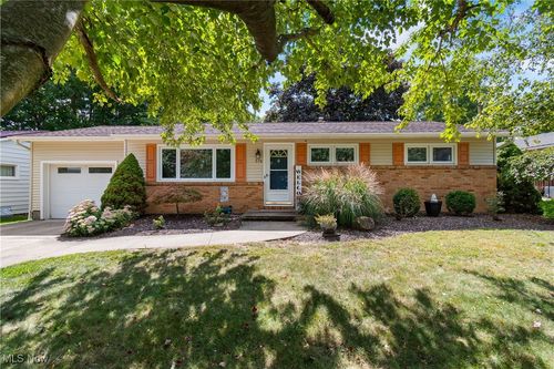 576 Catalina Ave, Wooster, OH, 44691-1305 | Card Image