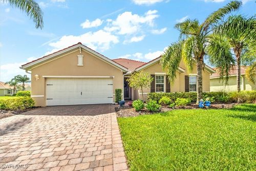 3200 Birch Tree Ln, ALVA, FL, 33920-6004 | Card Image