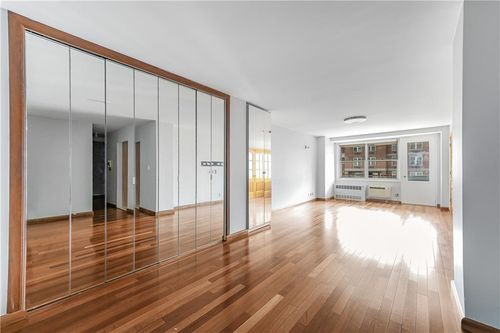 apt-8a-35 Seacoast Ter, Brooklyn, NY, 11235-6038 | Card Image