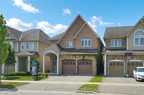 11 Bud Leggett Cres, Keswick, ON, L4P0B7 | Card Image