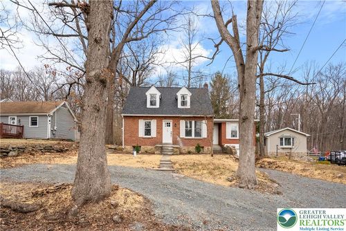 767 E Rock Rd, Allentown, PA, 18103-7526 | Card Image