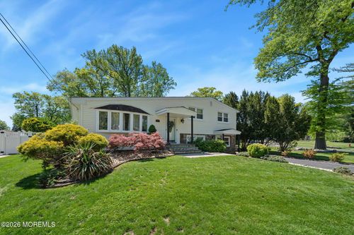 88 Montrose Ave, Colonia, NJ, 07067-2835 | Card Image