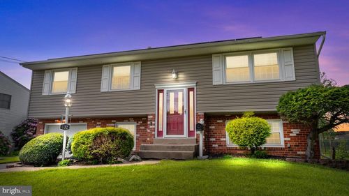632 Pickering Rd, SOUTHAMPTON, PA, 18966-4147 | Card Image