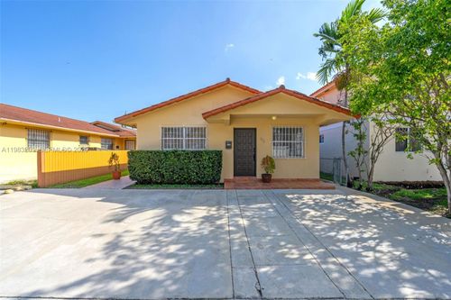 3572 Sw 25th St, Miami, FL, 33133 | Card Image