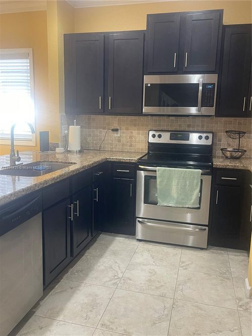 346 Ne 47th Pl, Deerfield Beach, FL, 33064-4104 | Card Image