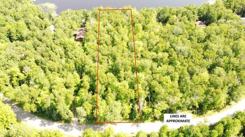 7440 Birch Tree Dr, Eagle River, WI, 54521-9644 | Card Image