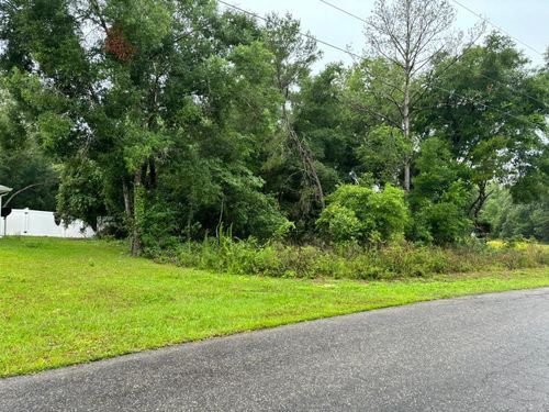 1 Guava Pass Trl, Ocklawaha, FL, 32179-5562 | Card Image