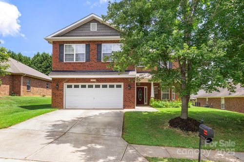 2532 Glyncastle Way, Gastonia, NC, 28056-7515 | Card Image