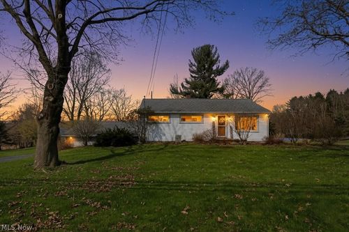 8807 State Route 44, Ravenna, OH, 44266-9786 | Card Image