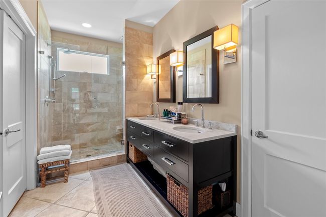1704 W 34 Th St, House other with 3 bedrooms, 3 bathrooms and 3 parking in Austin TX | Image 14
