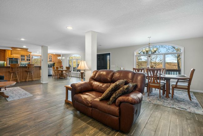 Living Room | Image 37