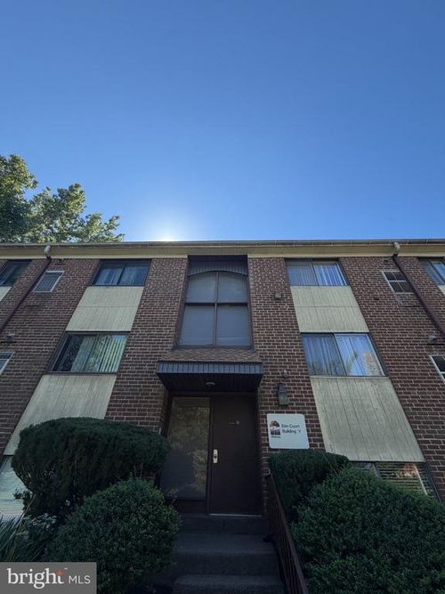 y10-9921-00 Bustleton Avenue, PHILADELPHIA, PA, 19115 | Card Image