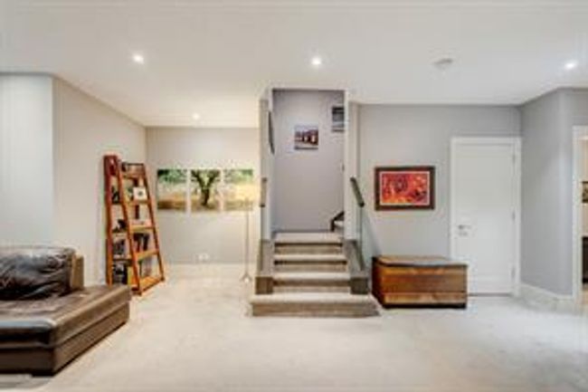 4004 2 St Nw, Home with 4 bedrooms, 3 bathrooms and 2 parking in Calgary AB | Image 35