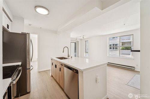 405-769 Hayes St, Seattle, WA, 98109-3000 | Card Image