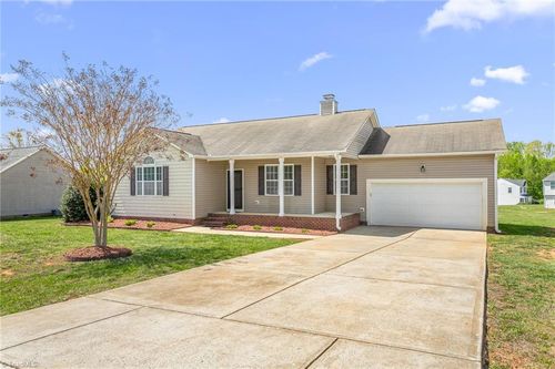 5393 Longspur Dr, Snow Camp, NC, 27349-9888 | Card Image