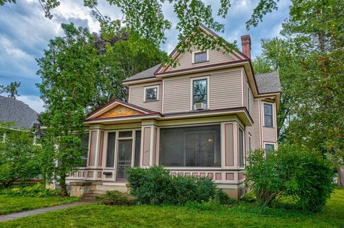 1302 4th St, HUDSON, WI, 54016-1251 | Card Image