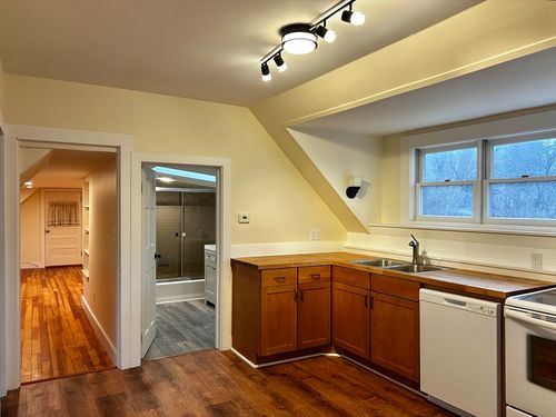 2-46 Elm St, Shelburne Falls, MA, 01370-1505 | Card Image