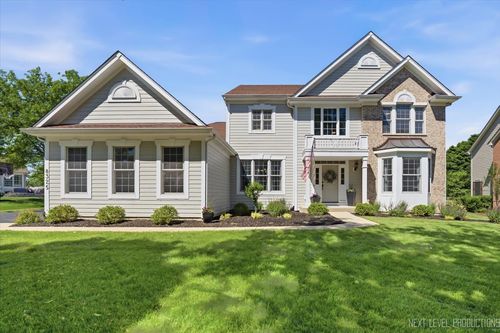 8325 Watson Cir, Crystal Lake, IL, 60014-3349 | Card Image