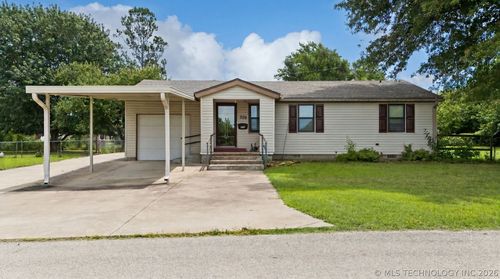 520 Ne Wilshire Avenue, Bartlesville, OK, 74006 | Card Image