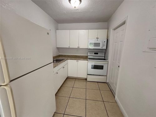 201-8287 Ne Miami Ct, Miami, FL, 33138-3725 | Card Image