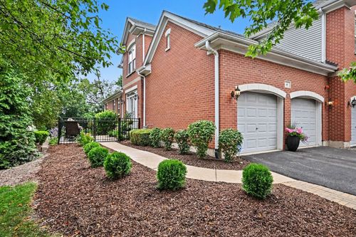 4 Lakebreeze Ct, Lake Zurich, IL, 60047-2243 | Card Image