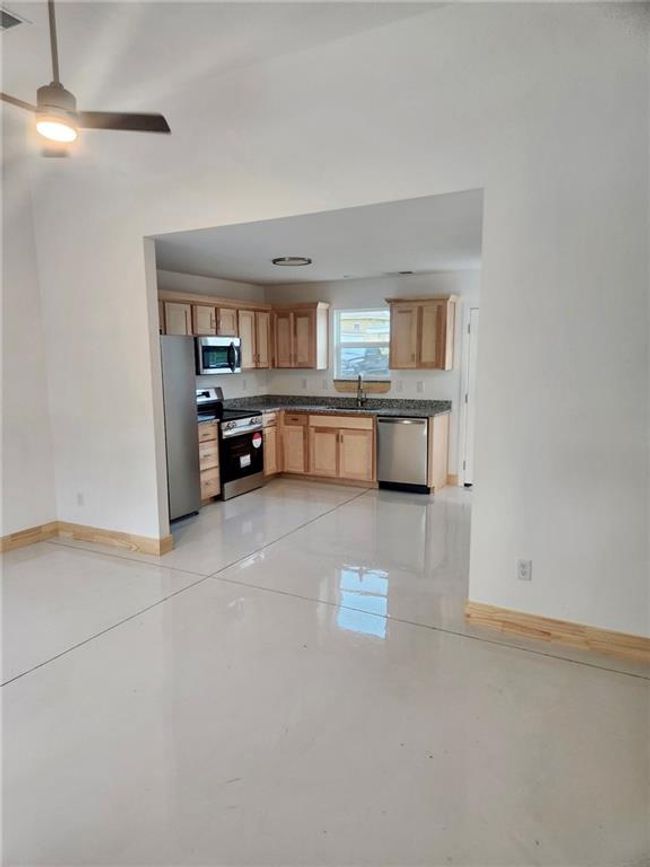 705 Pleasant St, Home with 0 bedrooms, 0 bathrooms and 4 parking in Odessa MO | Image 6