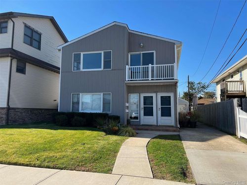 upper-563 Neptune Blvd, Long Beach, NY, 11561-2451 | Card Image
