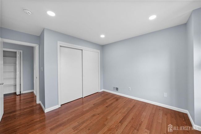 215 Nebula Rd, Townhouse with 3 bedrooms, 4 bathrooms and null parking in Piscataway NJ | Image 19