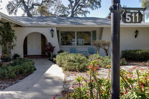 511 Crystal Beach Ave, Crystal Beach, FL, 34681 | Card Image