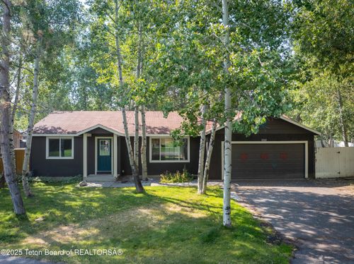 2166 Corner Creek Ln, Jackson, WY, 83001-9200 | Card Image