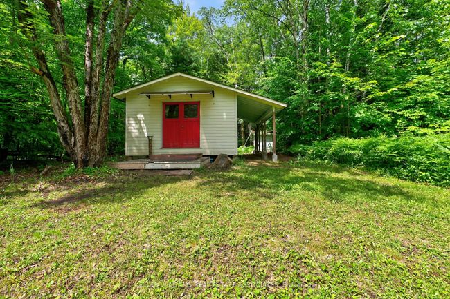 17377 35 Highway, House other with 3 bedrooms, 1 bathrooms and 8 parking in Algonquin Highlands ON | Image 32