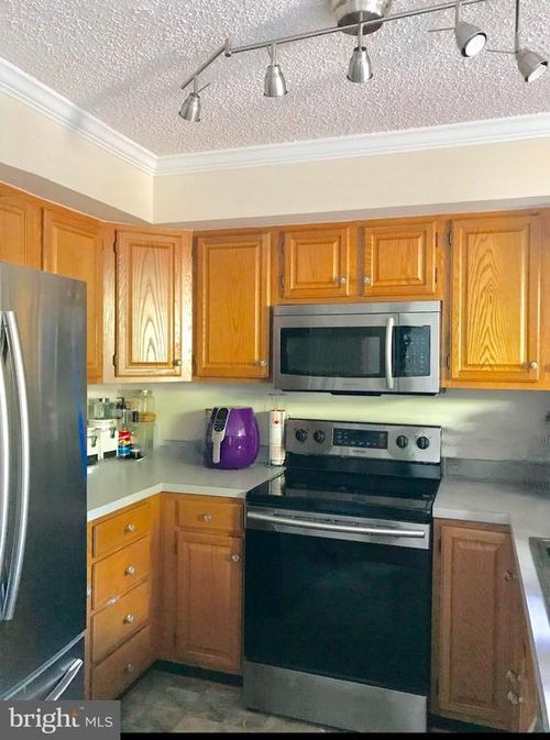 10d-1601 Airy Hill Ct, CROFTON, MD, 21114-2703 | Card Image