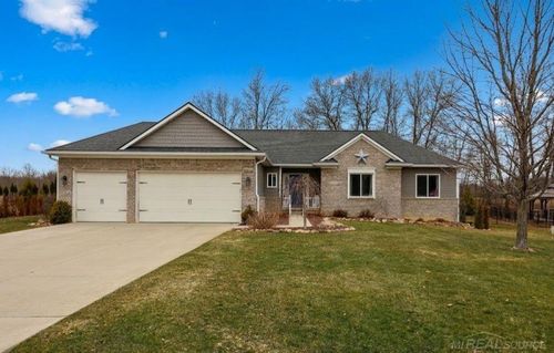 450 Pheasant Ridge Ct, Ortonville, MI, 48462-5100 | Card Image