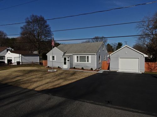 11 Sibley St, Three Rivers, MA, 01080-1034 | Card Image