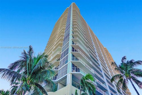 apt-2205-7601 E Treasure Dr, North Bay Village, FL, 33141-4369 | Card Image