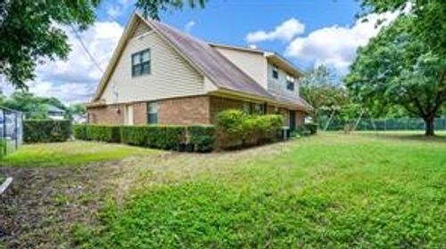 203 Harrington Cir, Duncanville, TX, 75116-4601 | Card Image