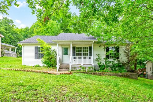 122 Annette Dr, Ashland City, TN, 37015-1338 | Card Image