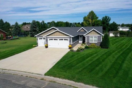 600 14th St Nw, Perham, MN, 56573-2064 | Card Image