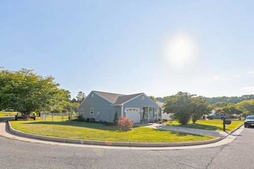 300 Greenwood Rd, Staunton, VA, 24401 | Card Image