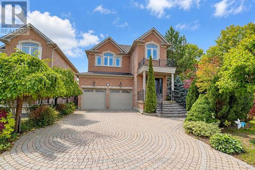 207 Farmstead Road, Richmond Hill (Rouge Woods), ON, L4S2J6 | Card Image
