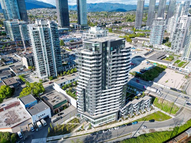 1807 - 4433 Alaska Street, Condo with 2 bedrooms, 2 bathrooms and 1 parking in Burnaby BC | Image 1