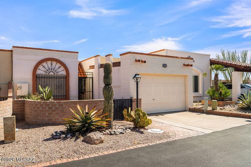 1366 W Calle Mendoza, Green Valley, AZ, 85622 | Card Image