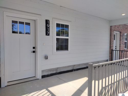 1917 Dahlman Rows Plz, Omaha, NE, 68108-3765 | Card Image