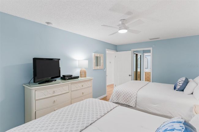 APT-407 - 17500 Gulf Blvd, Condo with 3 bedrooms, 2 bathrooms and null parking in REDINGTON SHORES FL | Image 35