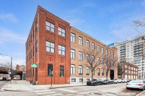 302-729 N Sangamon St, CHICAGO, IL, 60642-0011 | Card Image